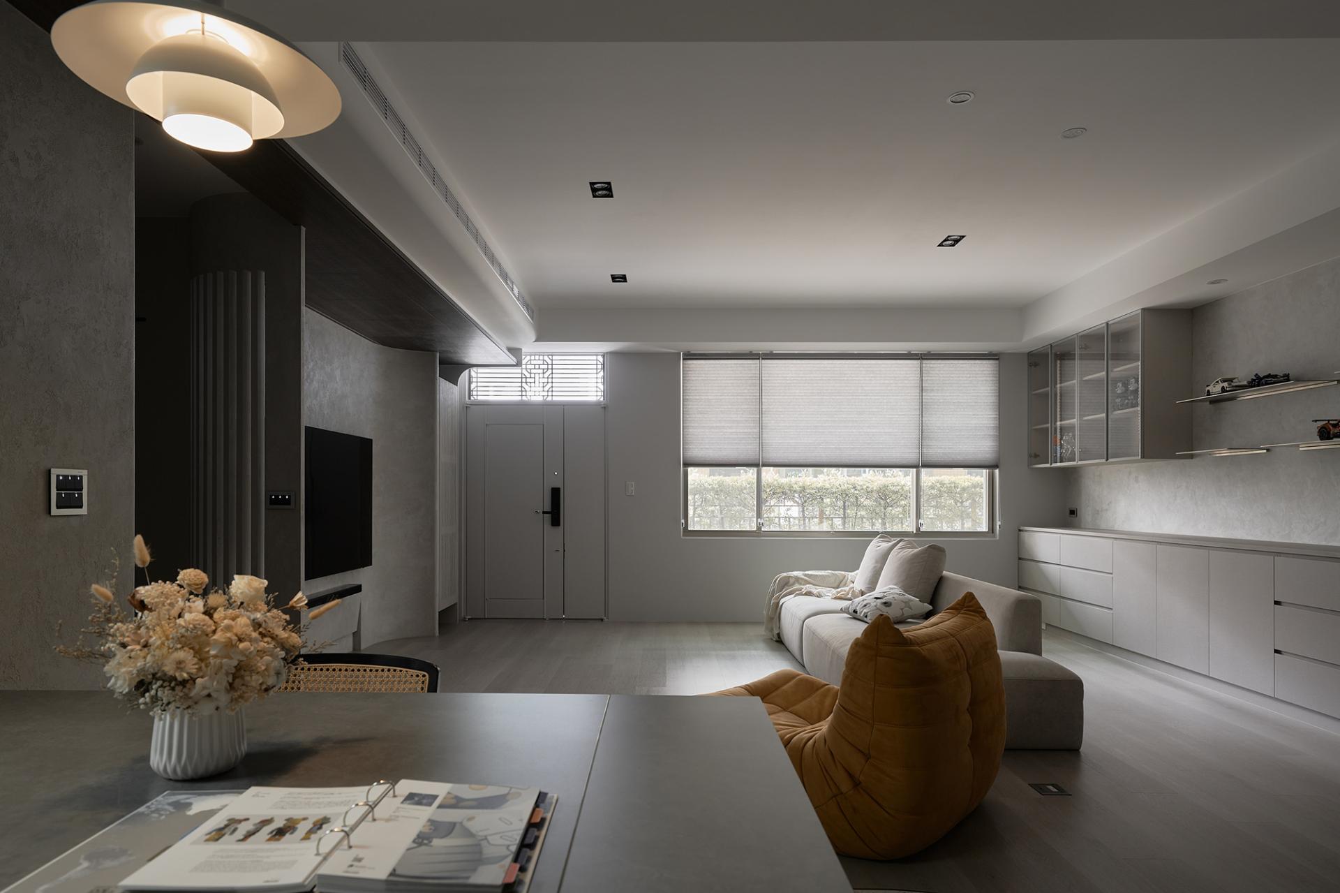 London Design Awards Winner - Nowhere to Be