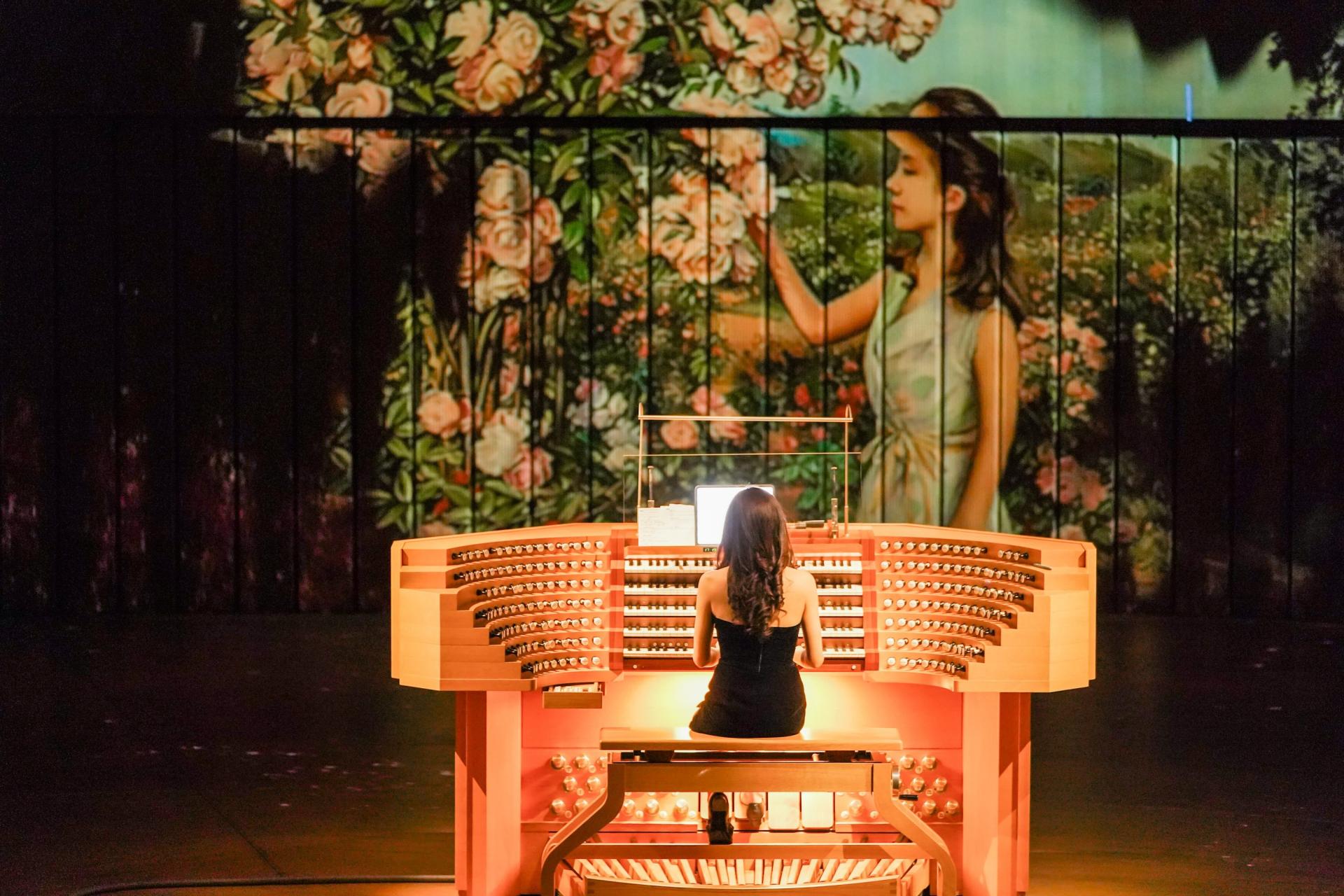 London Design Awards Winner - Blossoms and the Sanctuary