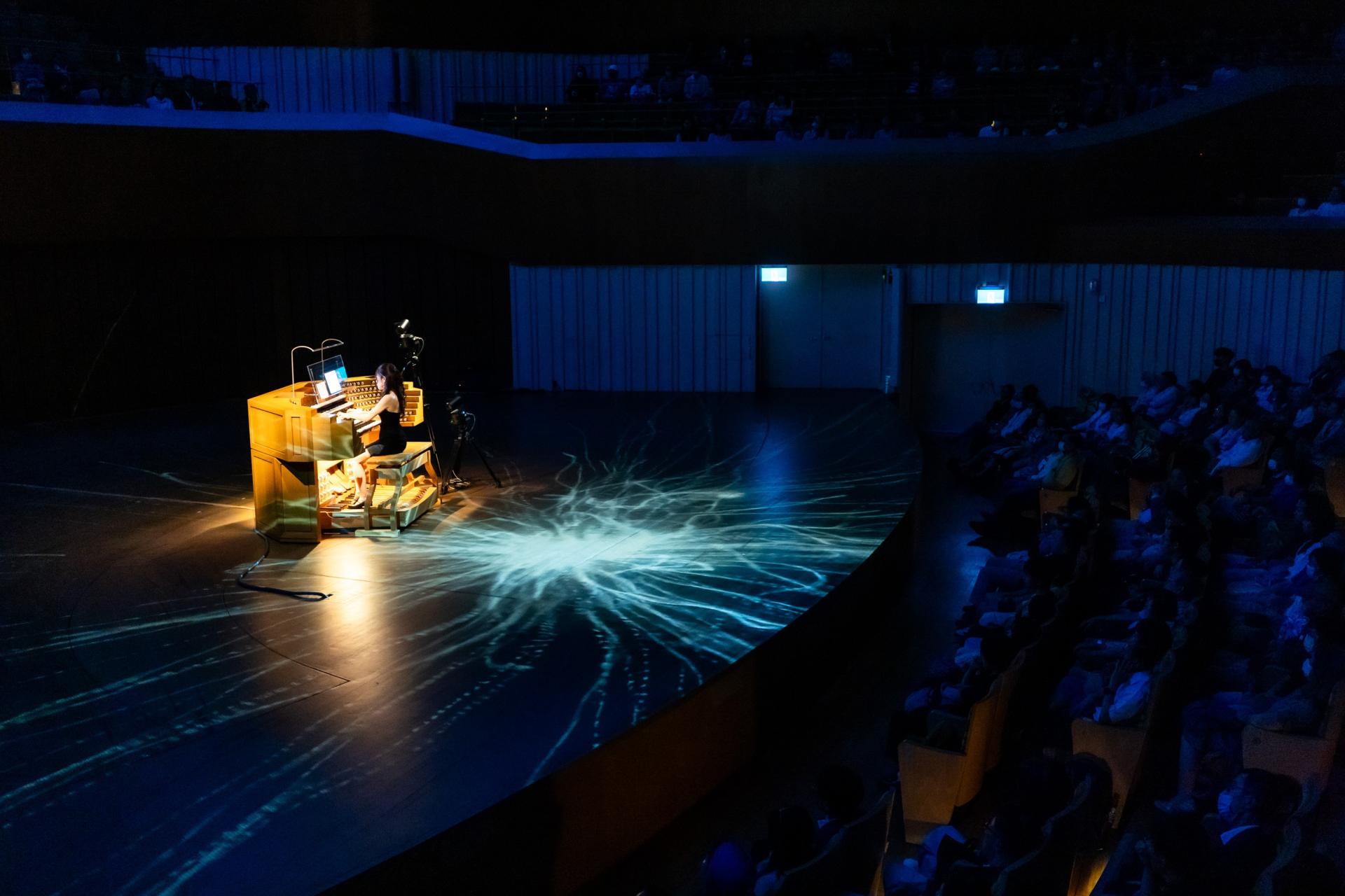 London Design Awards Winner - Geometry of Light: Sonic Architecture in Formation