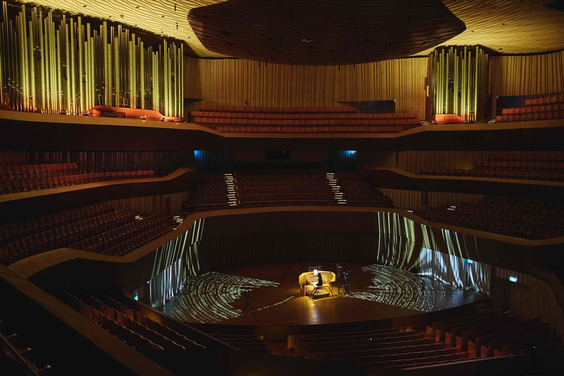 London Design Awards Winner - Geometry of Light: Sonic Architecture in Formation
