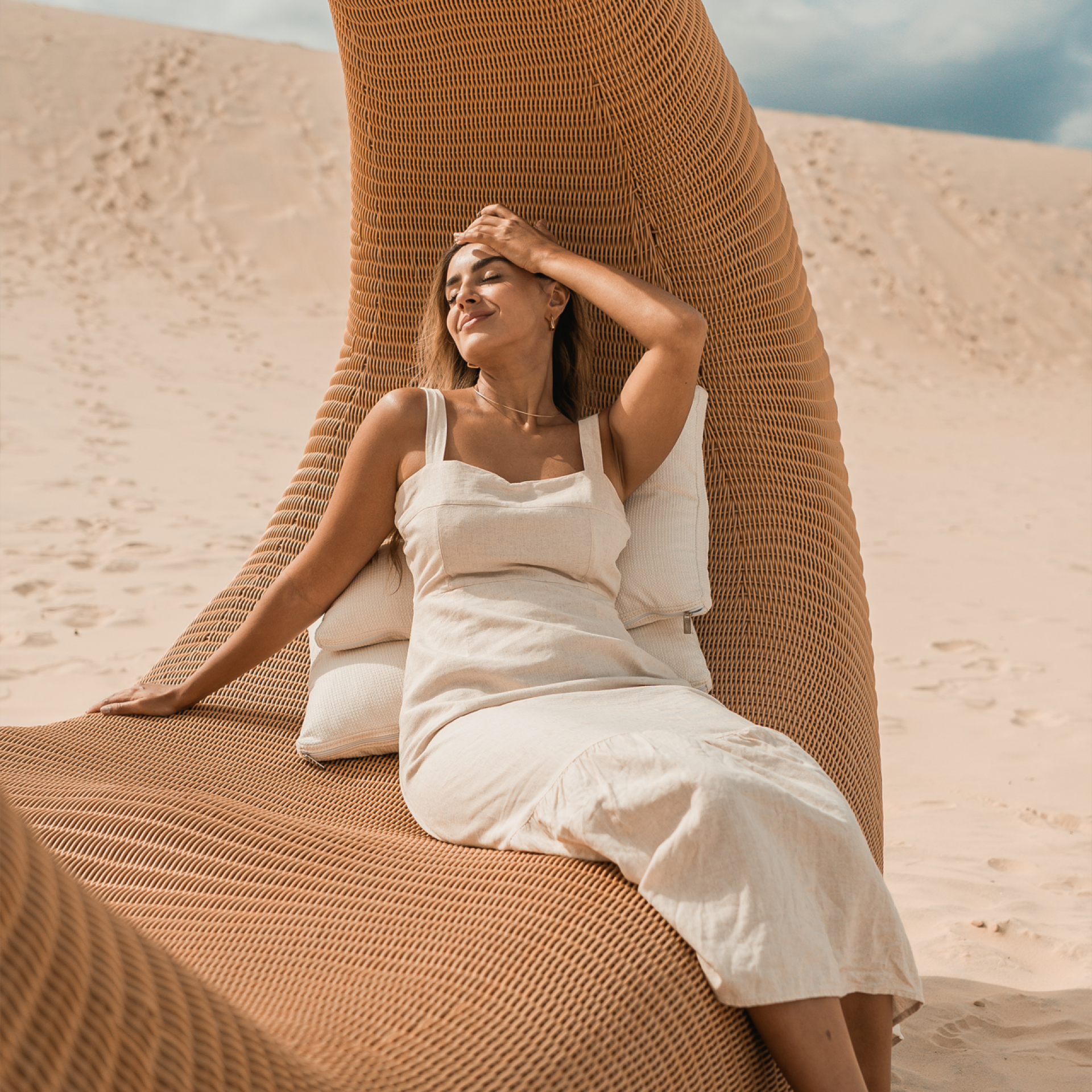 London Design Awards Winner - Oasis Chaise