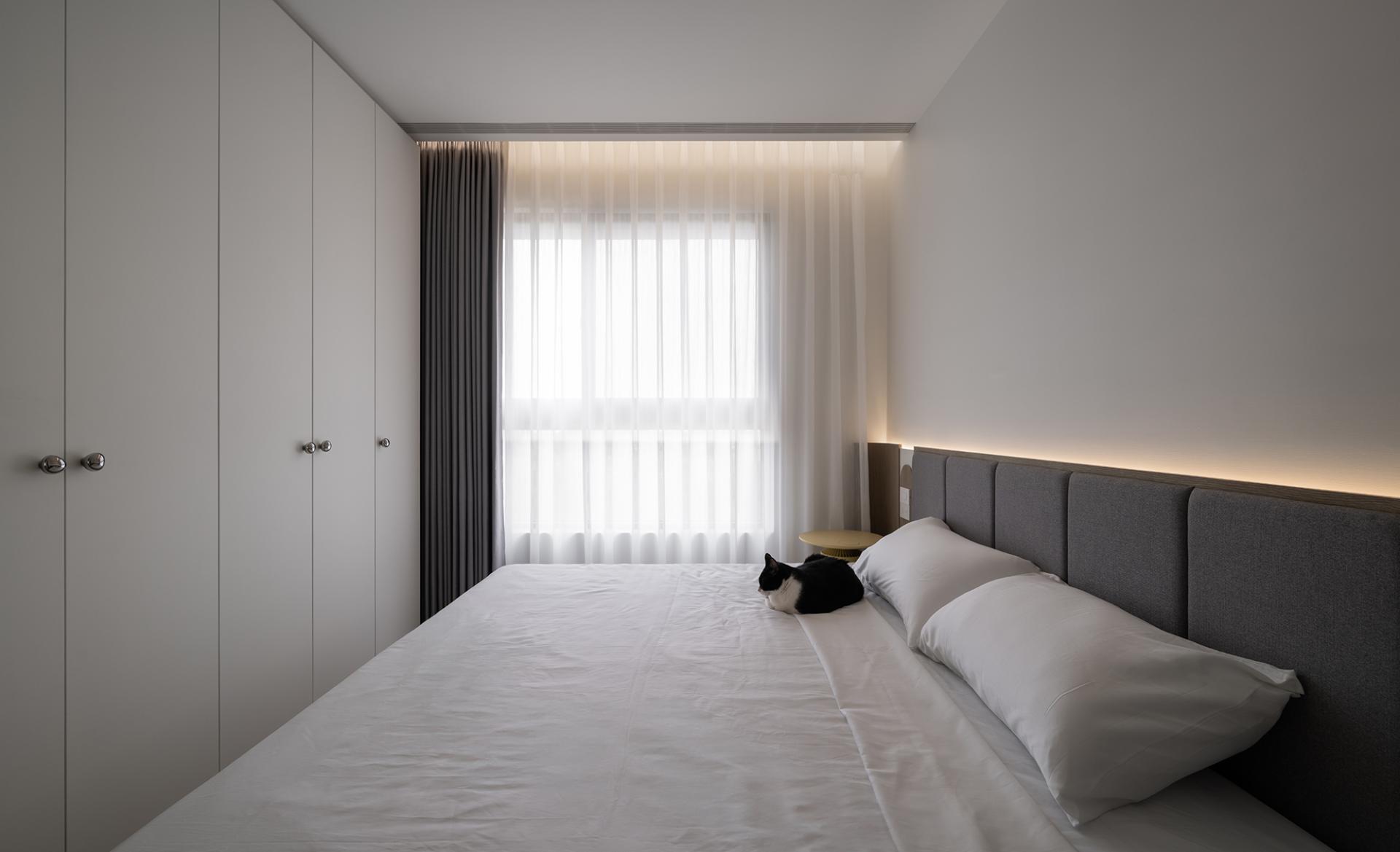 London Design Awards Winner - White Space Breathes