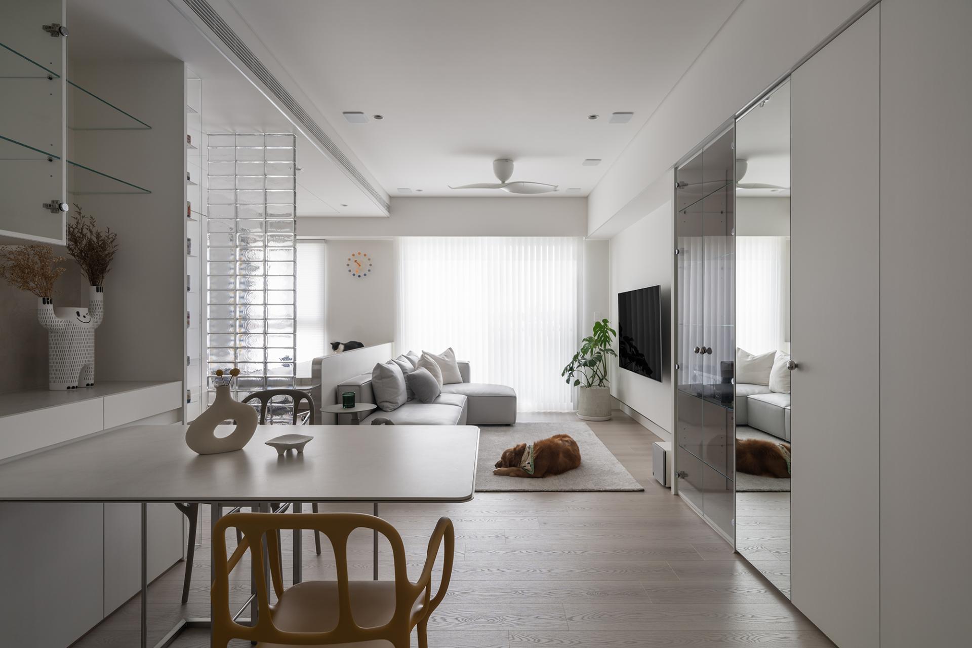 London Design Awards Winner - White Space Breathes