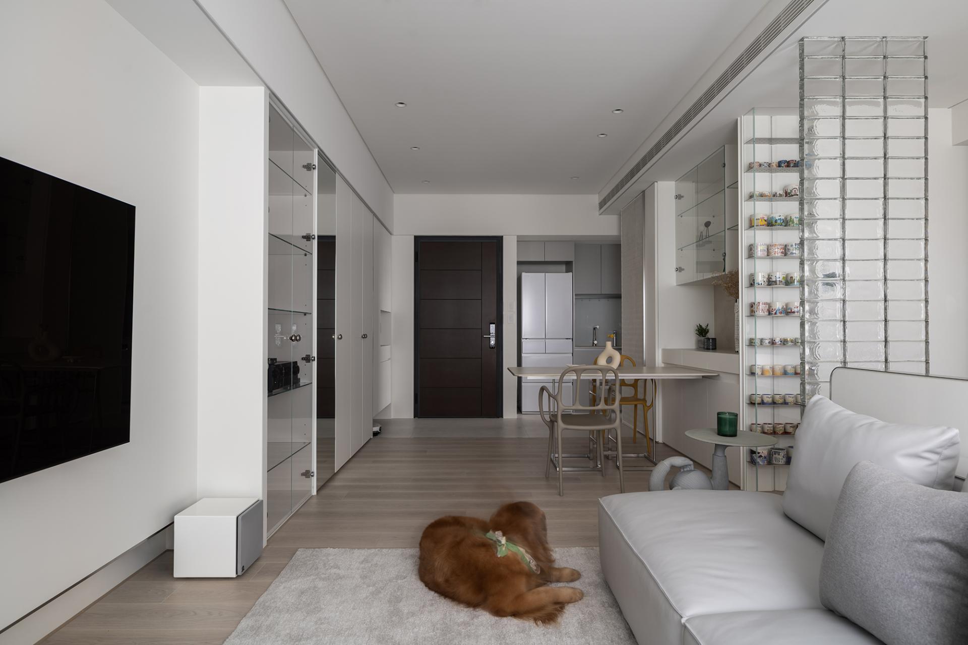 London Design Awards Winner - White Space Breathes