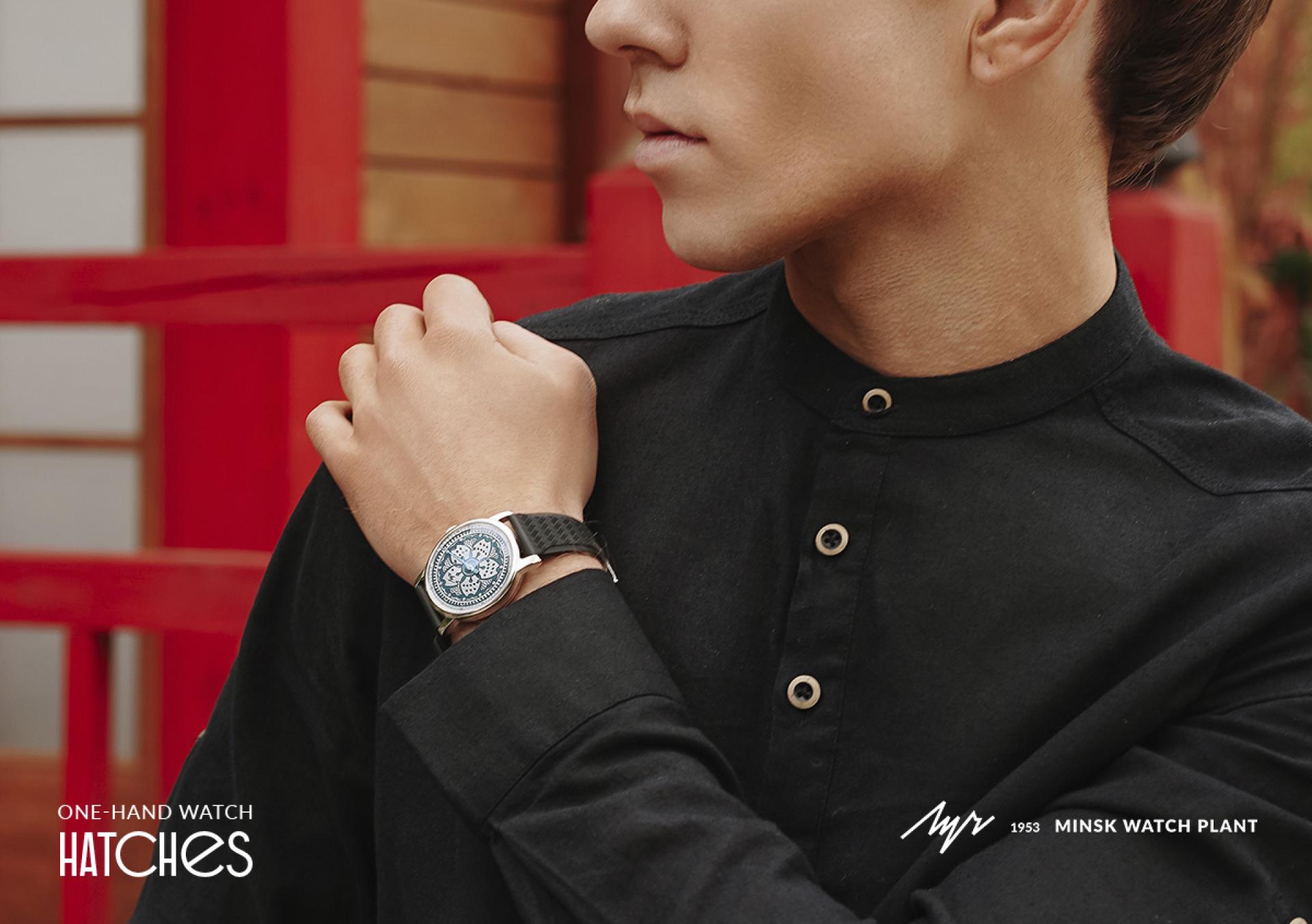 London Design Awards Winner - Collection “One-hand watch. Hatches”
