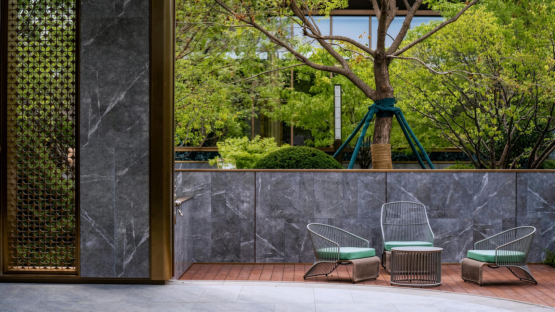 London Design Awards Winner - MOONLIGHT BREEZES BLOWING