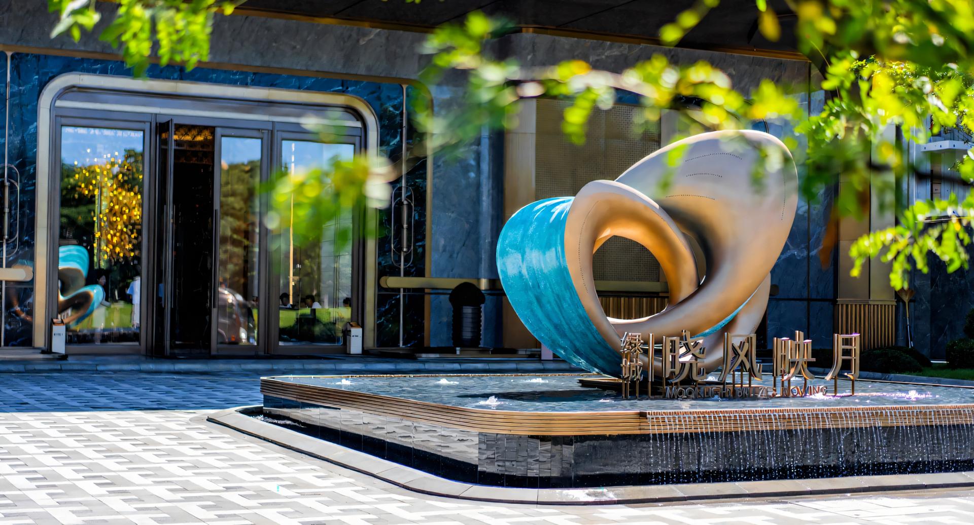 London Design Awards Winner - MOONLIGHT BREEZES BLOWING