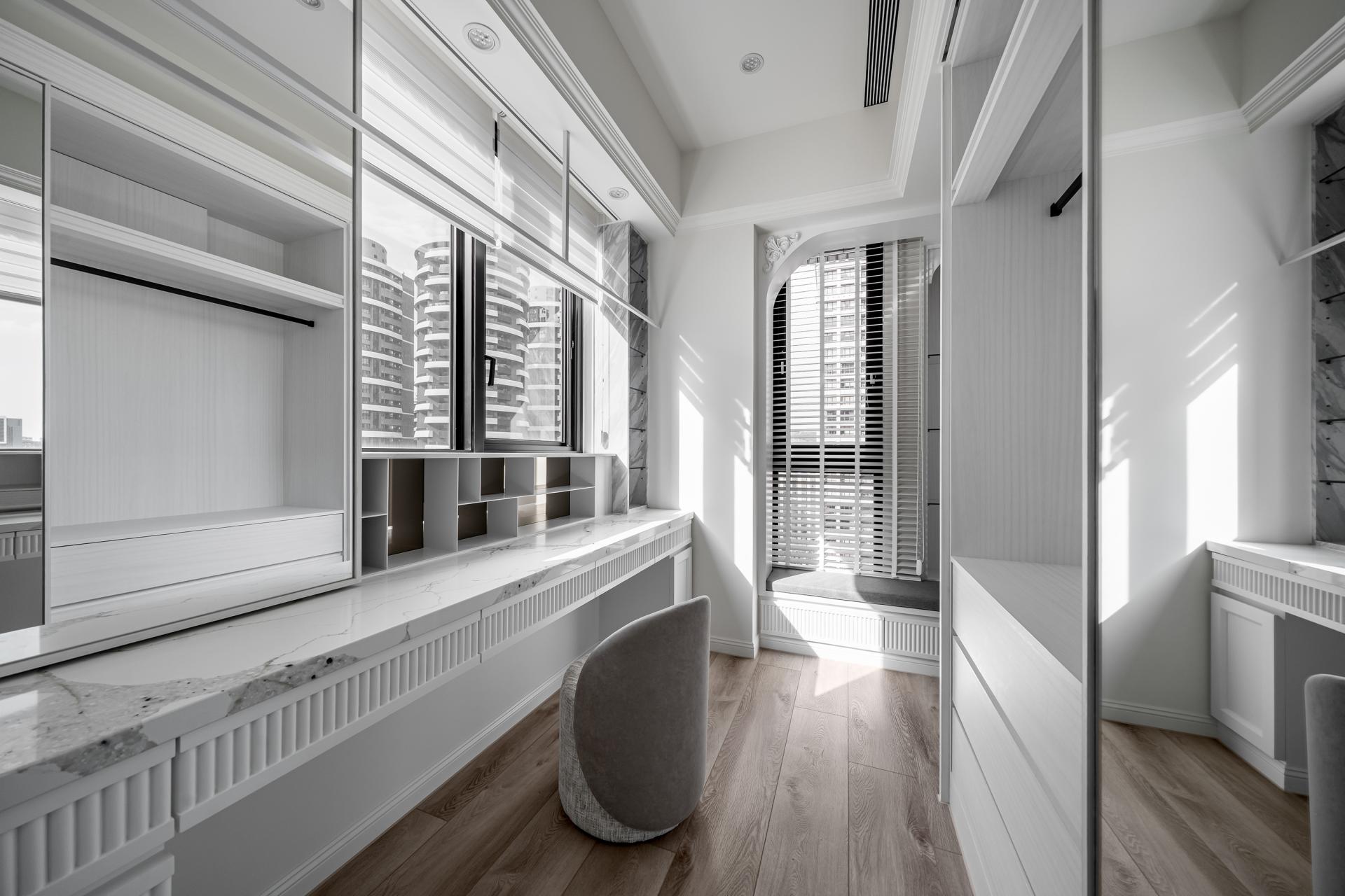London Design Awards Winner - Between Realms