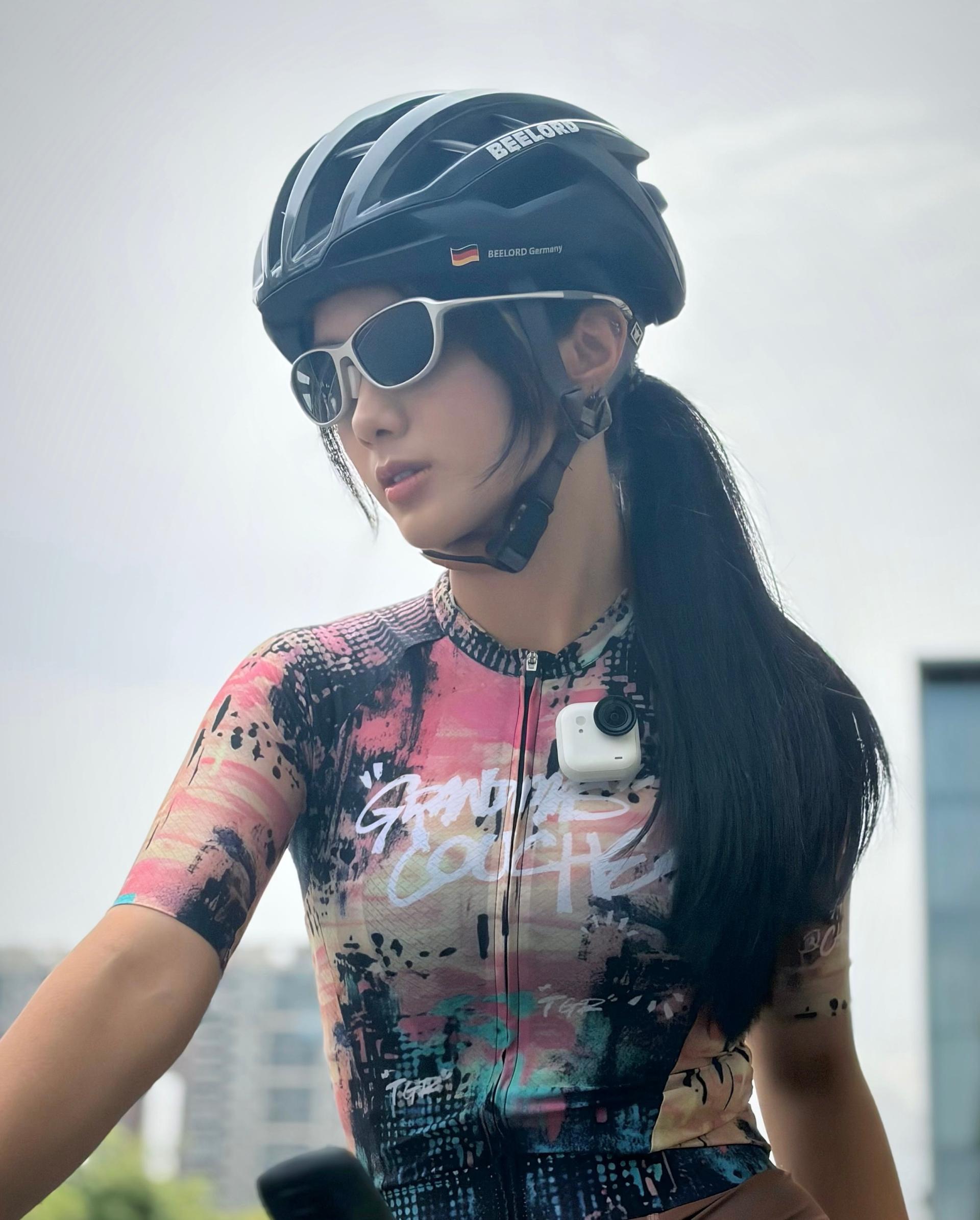 London Design Awards Winner - SEROVA (Reshape) Light Sports Sunglasses