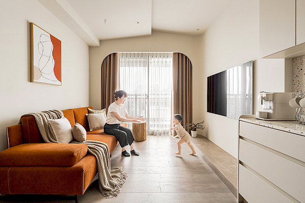 Honey Milk Tea Dreams Stands Out for Elegant Residential Design